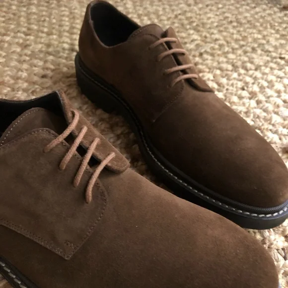 New: To Boot New York Brookdale Mid Brown Suede Lug Sole Derby. Size 8.5